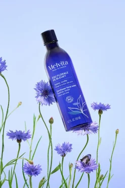 Eau florale de bleuet des champs