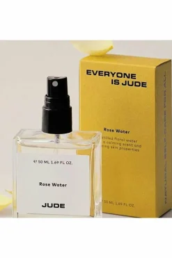 Eau florale de rose