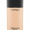 Fond de Teint Fluide Studio Fix  SPF 15