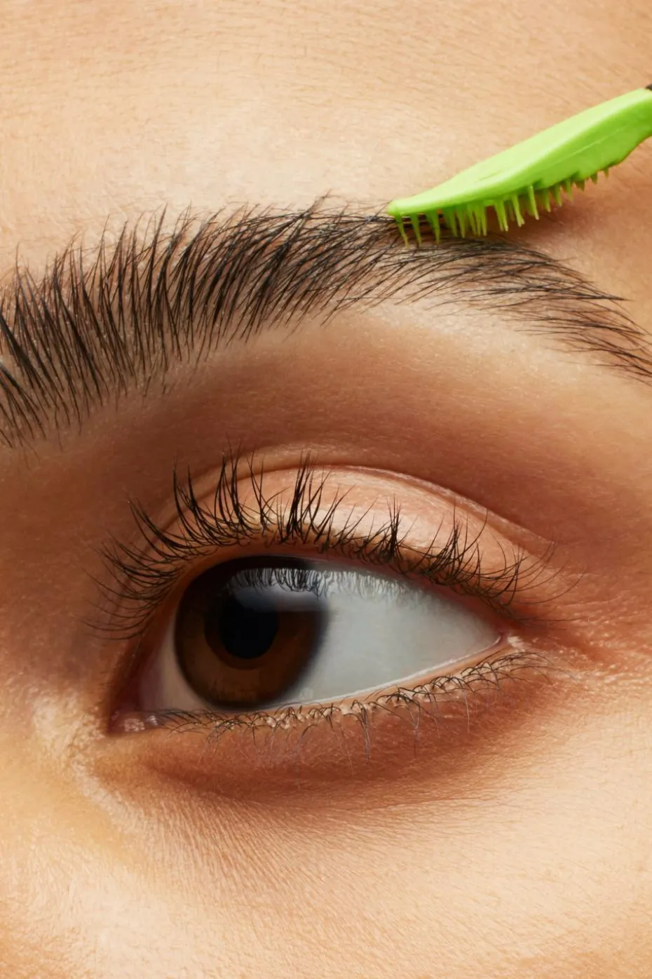 Gel à sourcils fixateur