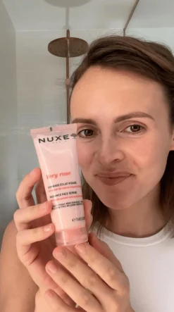 Gommage éclat visage Very Rose