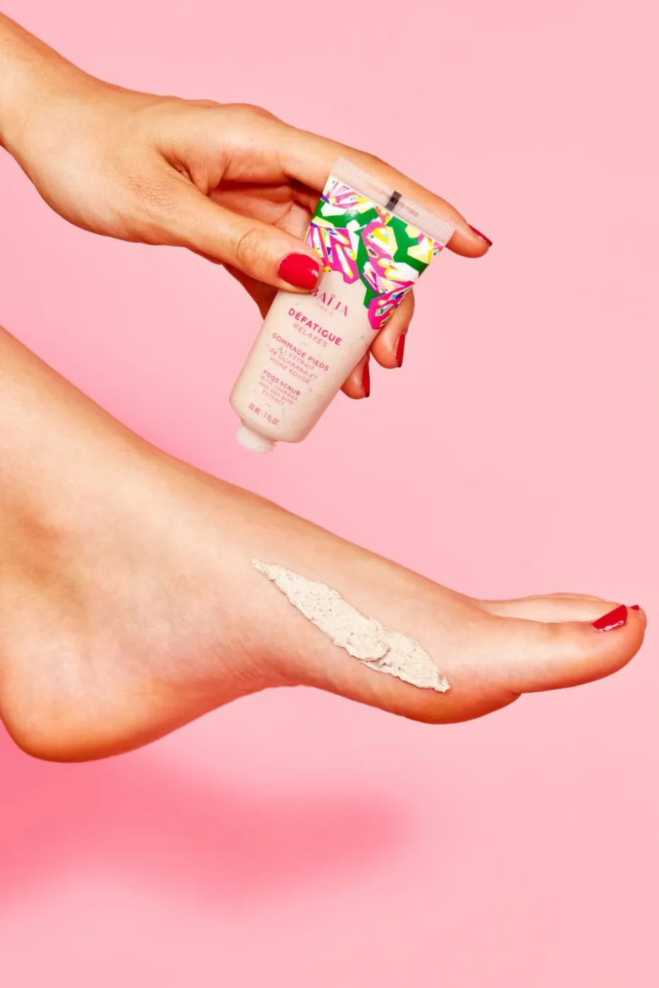 Gommage pieds défatigant