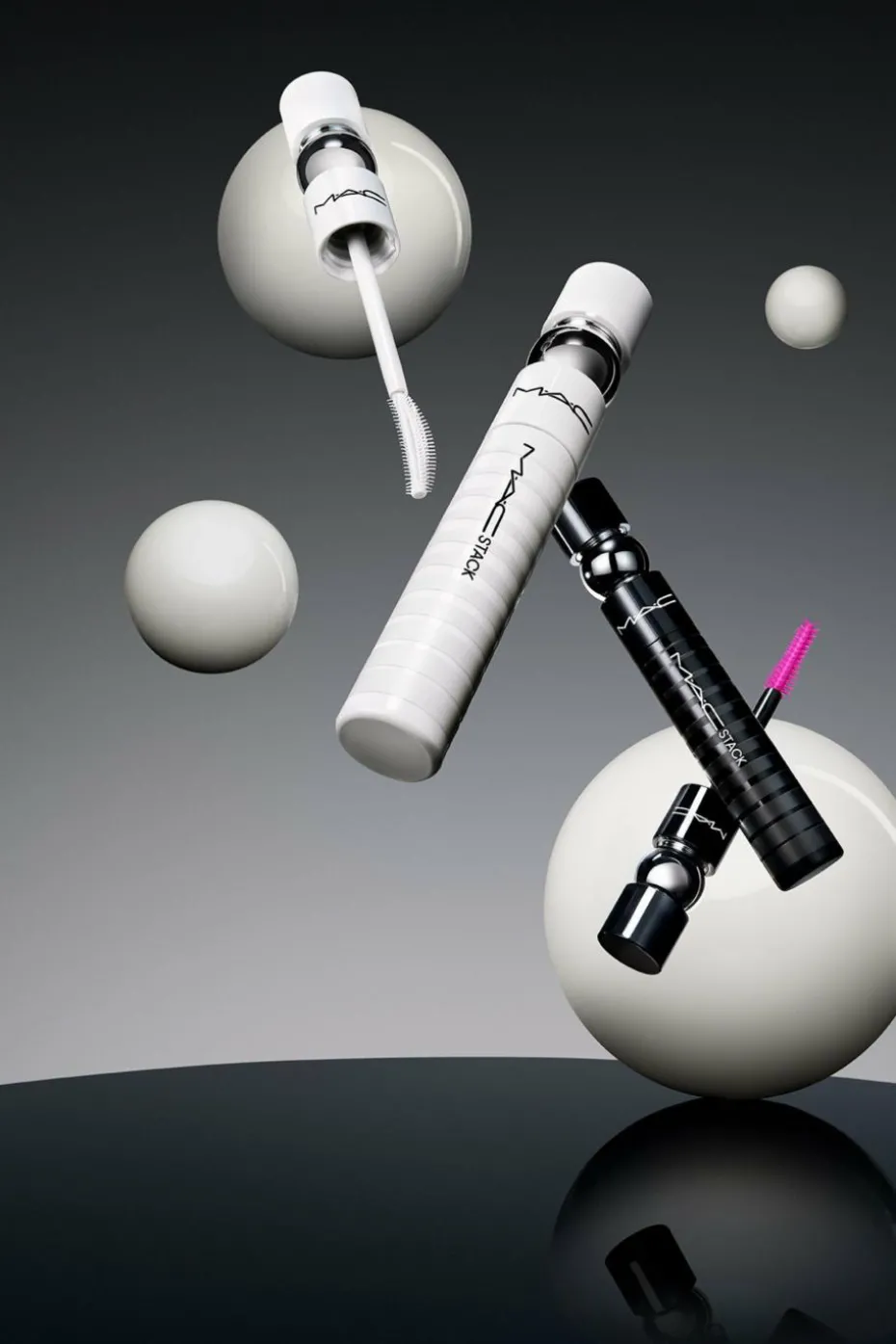 Mascara volume et longueur noir M·A·C Stack Mega Brush
