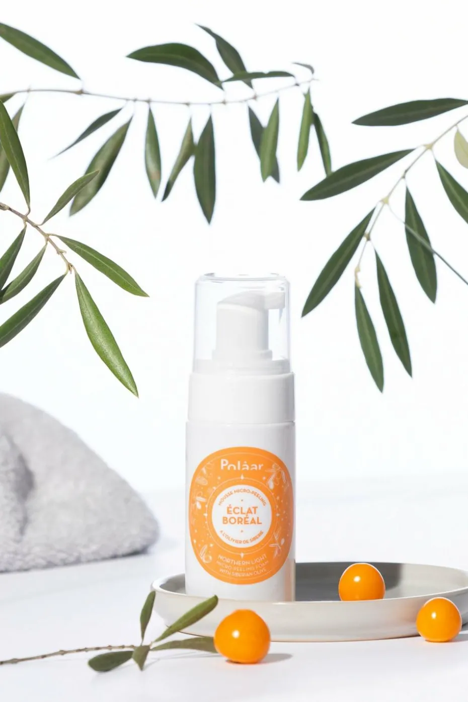 Mousse micro-peeling Eclat Boréal à l’Olivier de Sibérie
