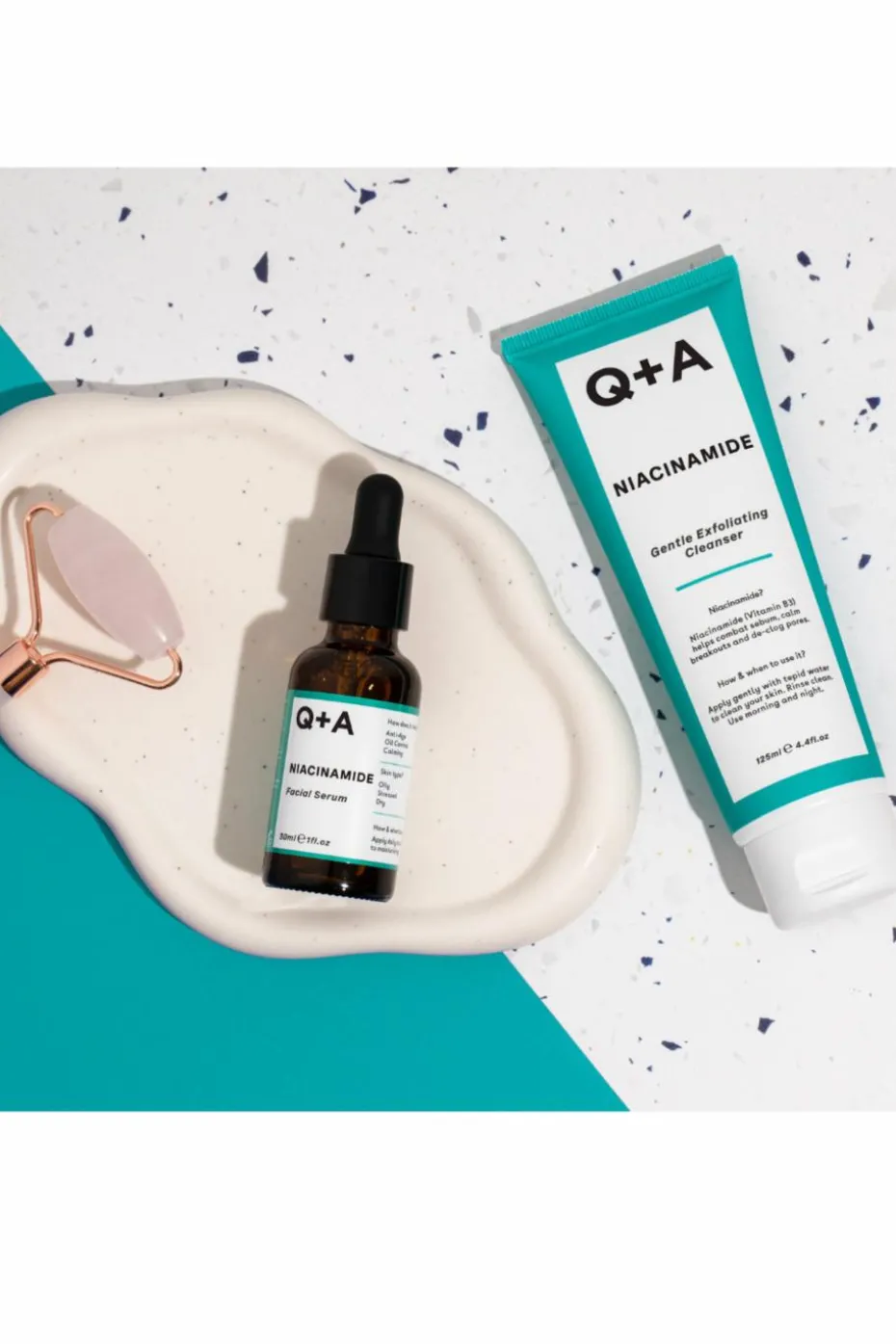 Nettoyant exfoliant doux à la niacinamide
