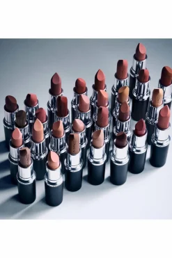 Rouge à lèvres satiné hydratant Macximal Sleek Satin