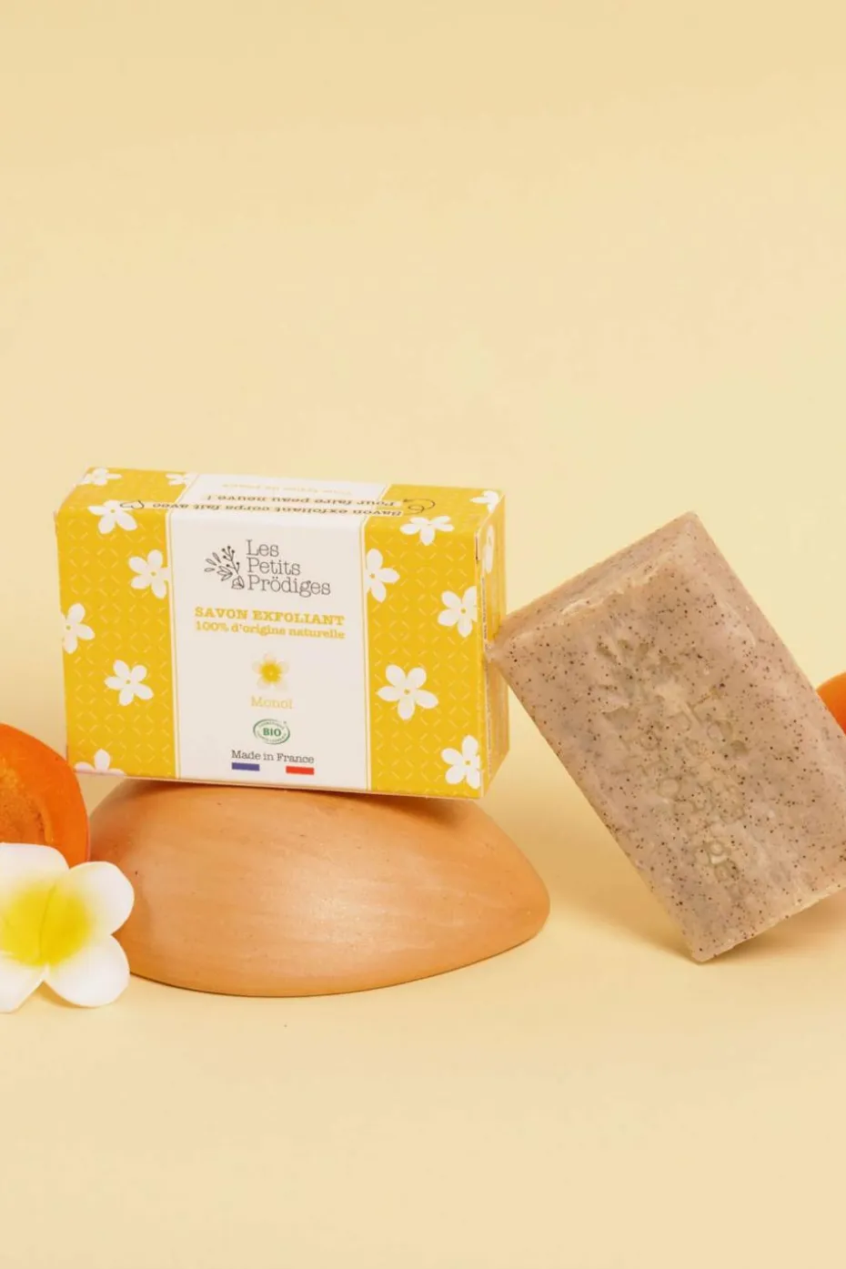 Savon exfoliant corps au Monoï