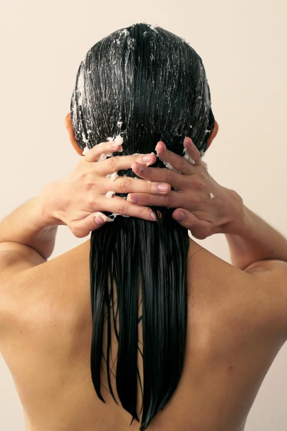 Shampoing scrub lavant purifiant au sel marin